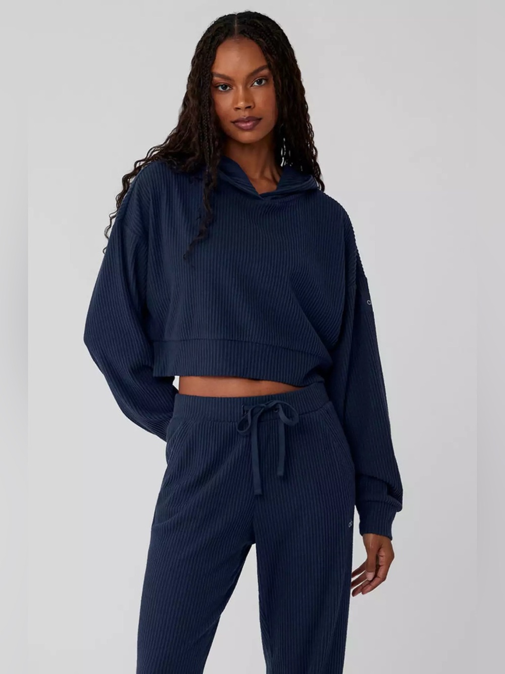 ALO Yoga Women’s Muse Hoodie Navy Blue Medium Ribbed Knit Cropped Relaxed Fit